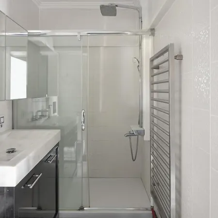 Dreamy Flat With Bosphorus View In Rumeli Hisari Apartamento *